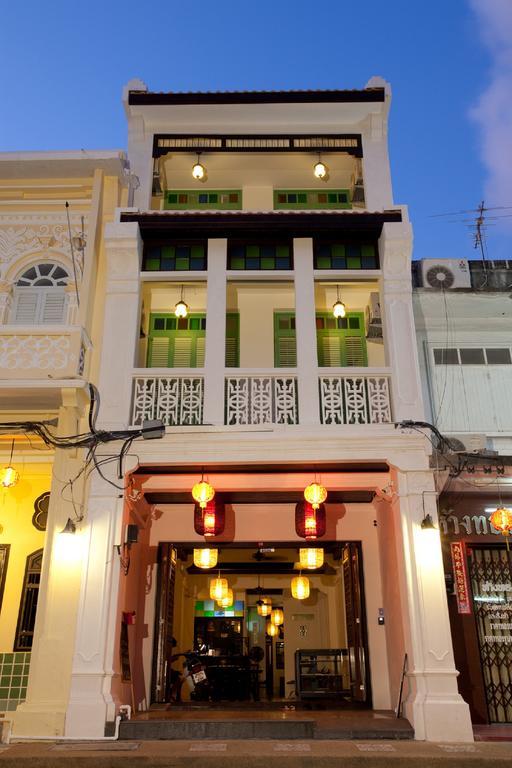 99 Oldtown Boutique Guesthouse Sha Extra Plus Phuket Ngoại thất bức ảnh