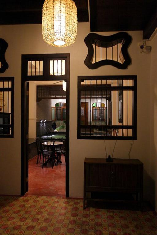 99 Oldtown Boutique Guesthouse Sha Extra Plus Phuket Ngoại thất bức ảnh