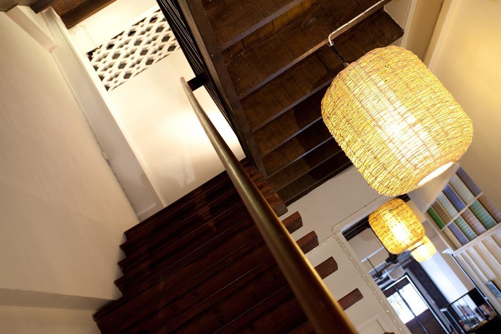 99 Oldtown Boutique Guesthouse Sha Extra Plus Phuket Ngoại thất bức ảnh