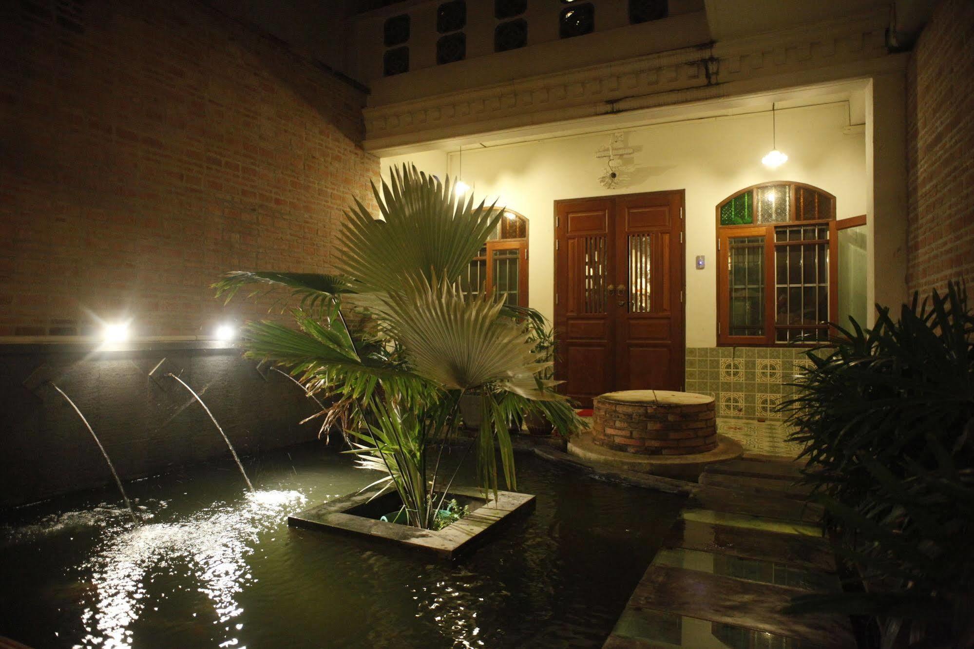 99 Oldtown Boutique Guesthouse Sha Extra Plus Phuket Ngoại thất bức ảnh