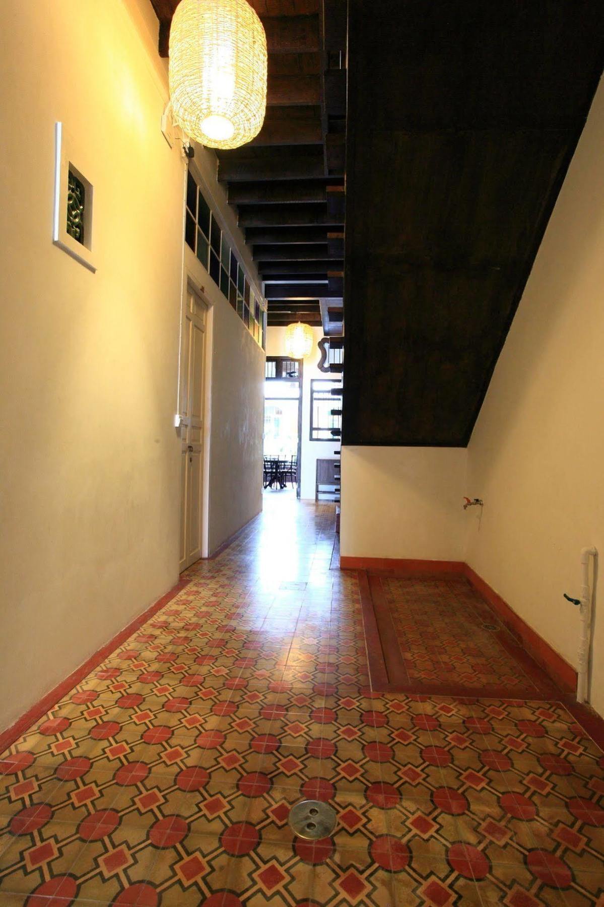 99 Oldtown Boutique Guesthouse Sha Extra Plus Phuket Ngoại thất bức ảnh